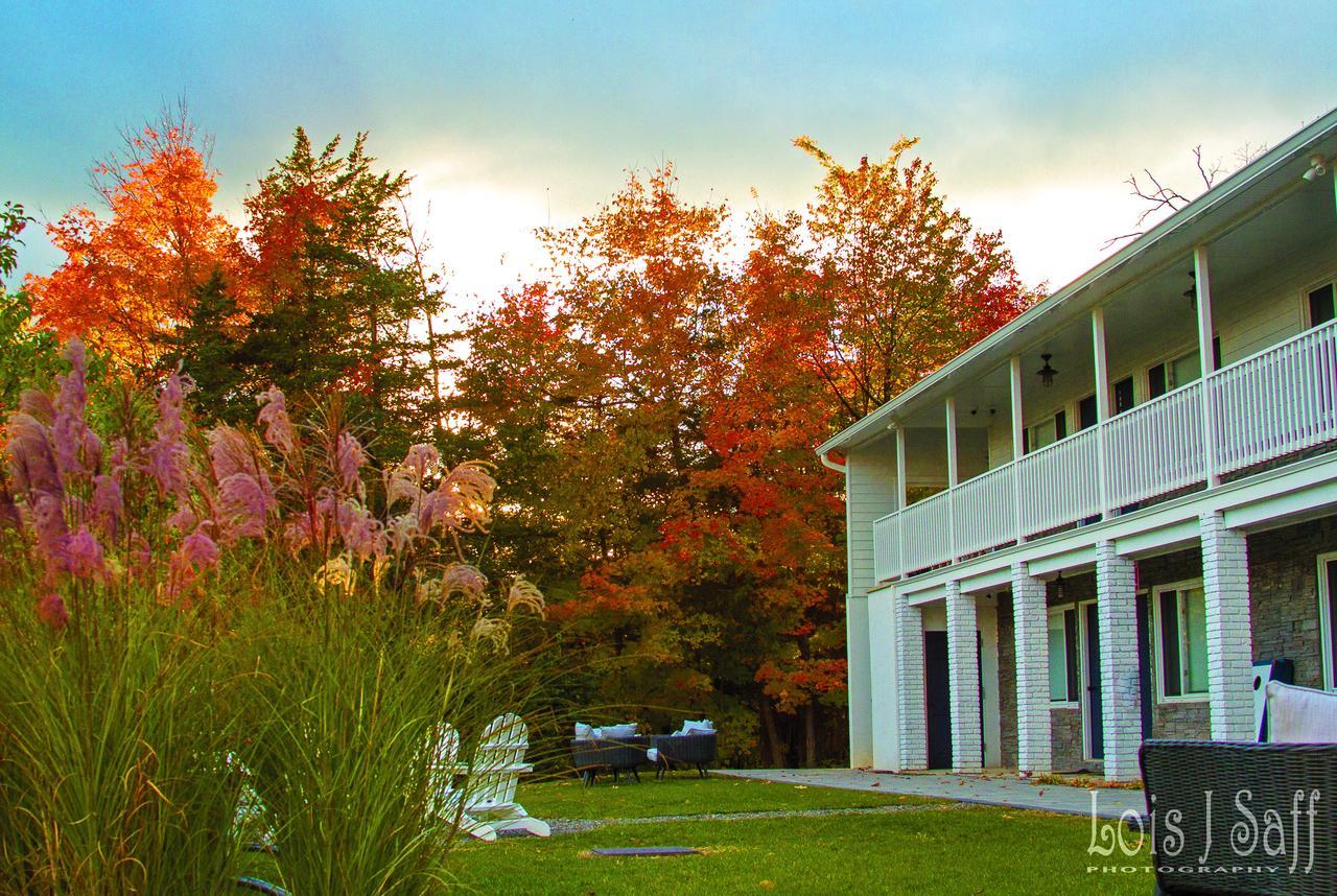 Hotel Dylan Woodstock Bagian luar foto